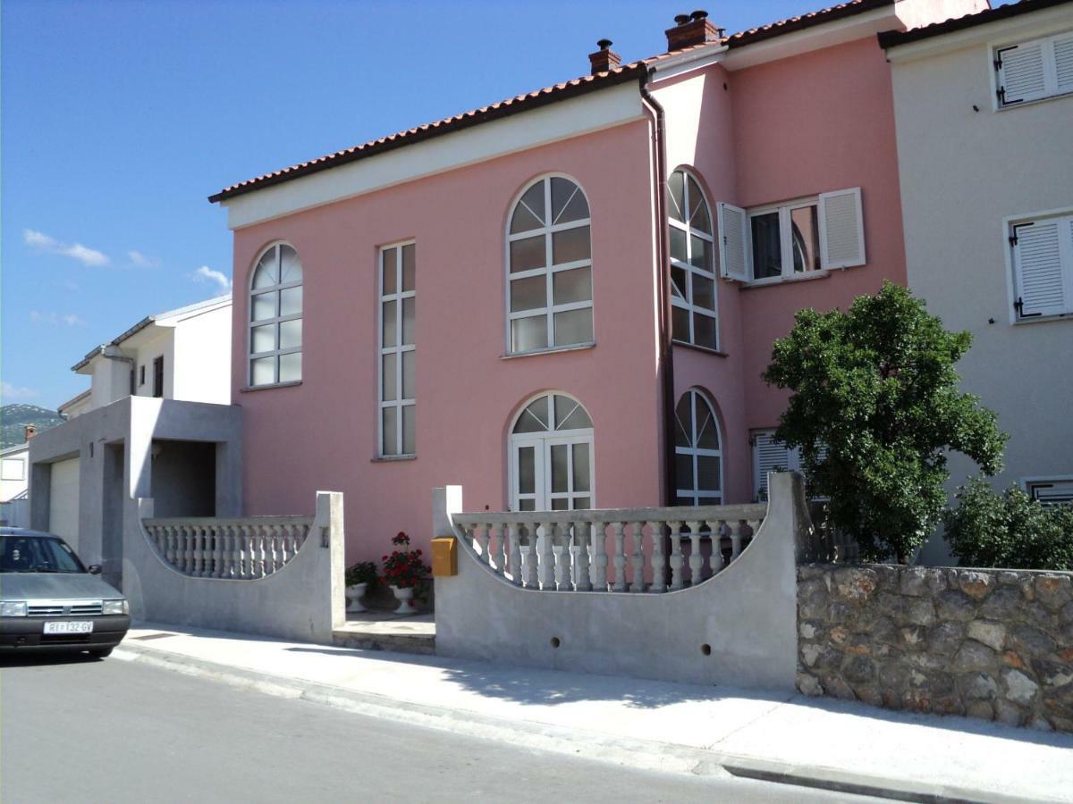 Tuzlak * Povile
